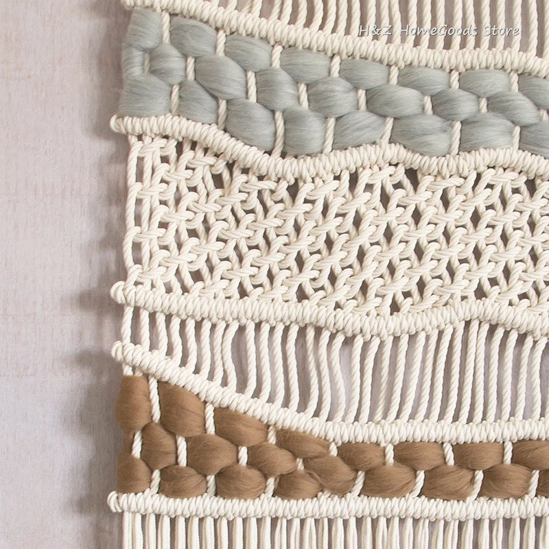 Hand-Woven Macrame Wall Tapestry – 50×80 cm