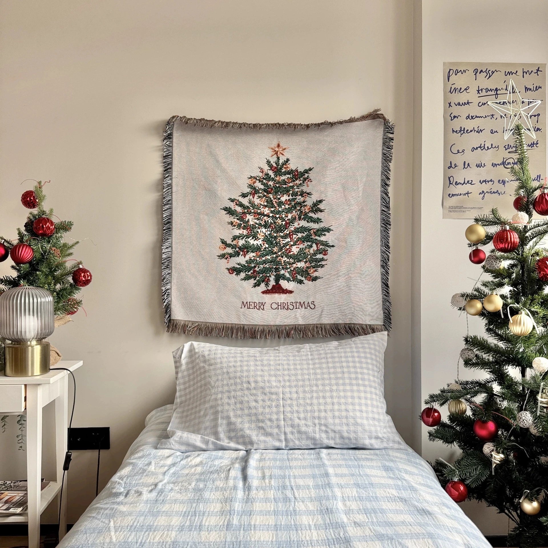 Nordic Mountain & Pool Tapestry – 90×90 cm