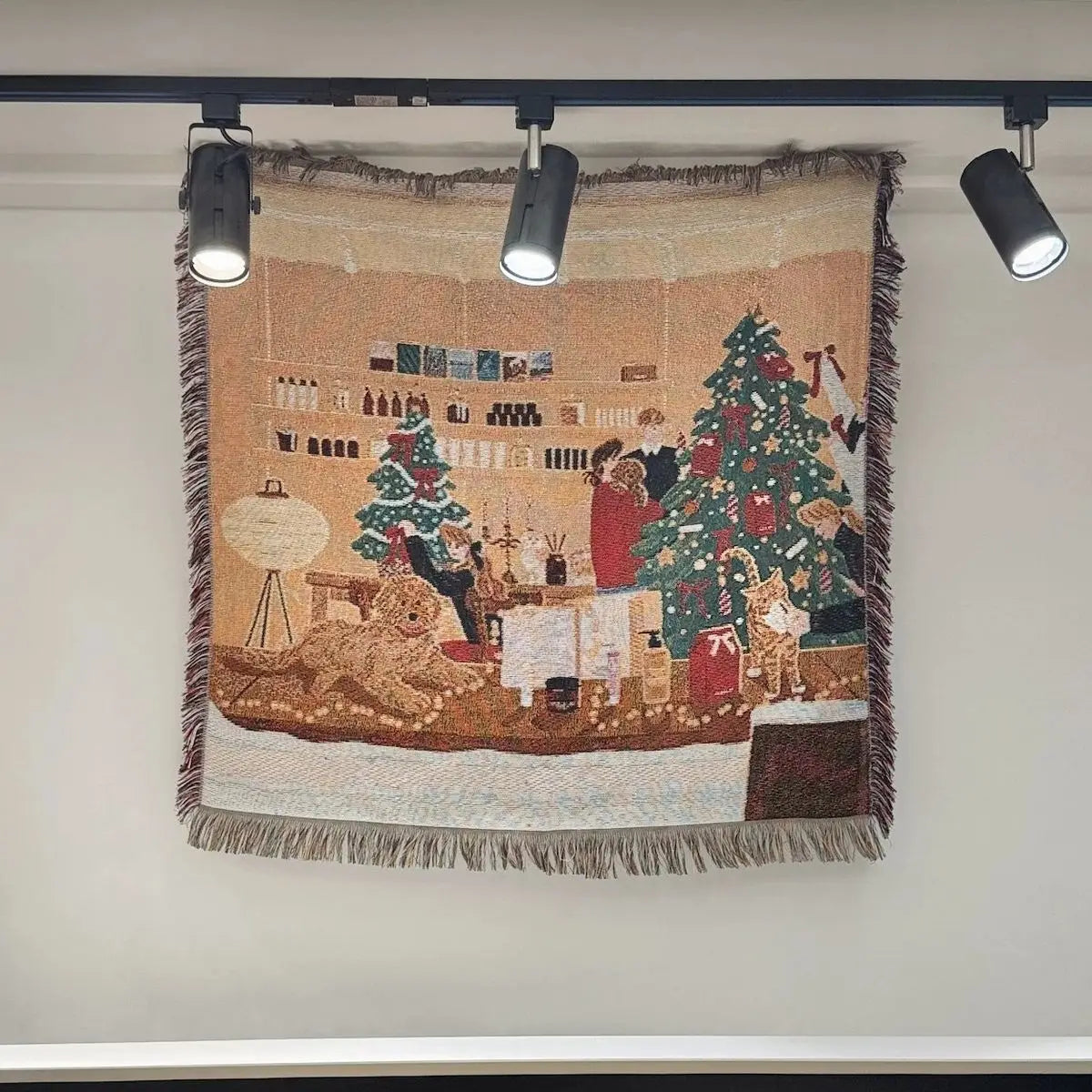 Nordic Mountain & Pool Tapestry – 90×90 cm